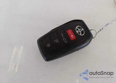 2025 Toyota Crown Signia Xle z USA, uszkodzony, nr VIN JTDACAAJ7S3008929